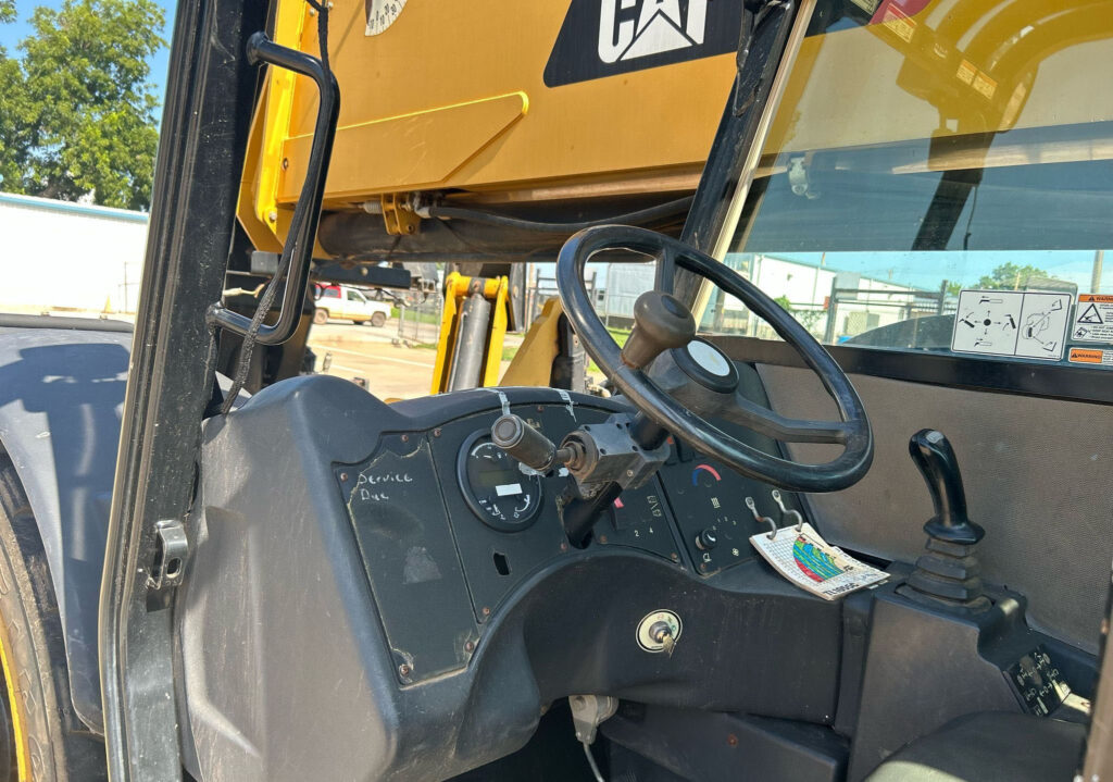 2013 Caterpillar TL1055C