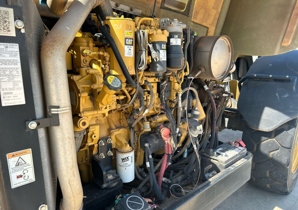 2013 Caterpillar TL1055C